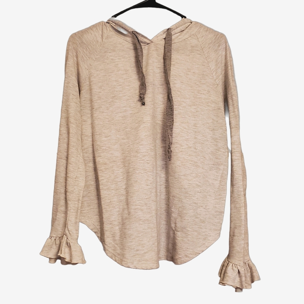 Small Ruffled Long Sleeve Top With Hood